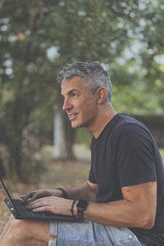 alex nieto anada asistente digital y analogico